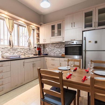 Alimos Apartment Athena Bagian luar foto